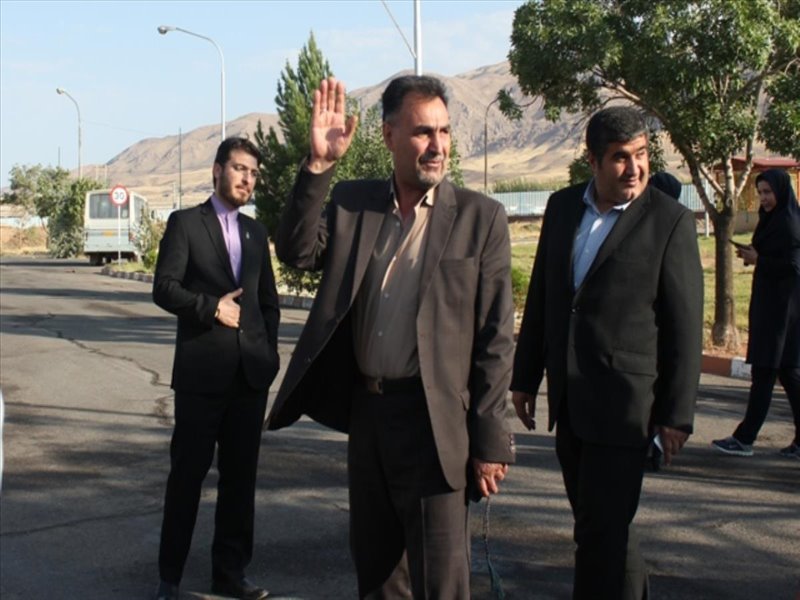 اولین روز کاری سرپرست جدید با استقبال پرسنل شرکت 