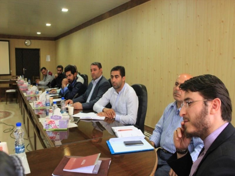 اولین جلسه شورای اداری با حضور سرپرست جدید 