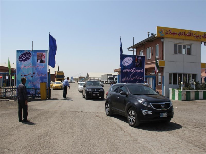 بازدید معاون وزیر  امور اقتصادی و دارایی از منطقه 